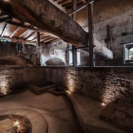 Cavanera Etnea & Wine Experience Hotel